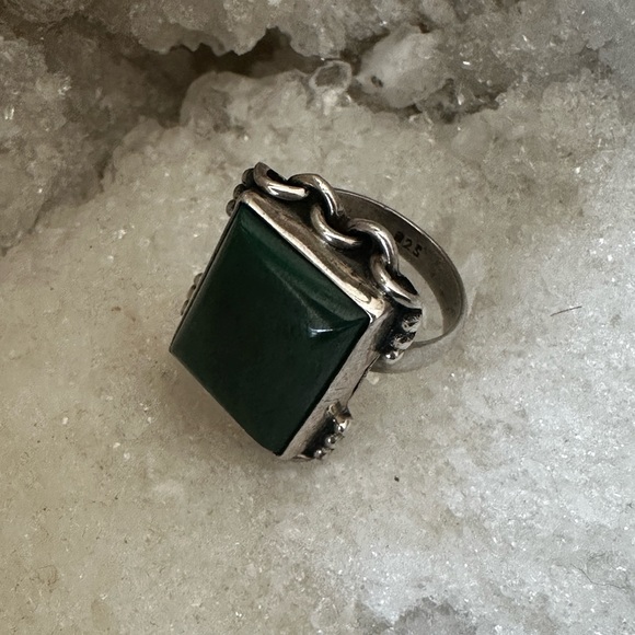 Silver malachite ring - Picture 2 of 8